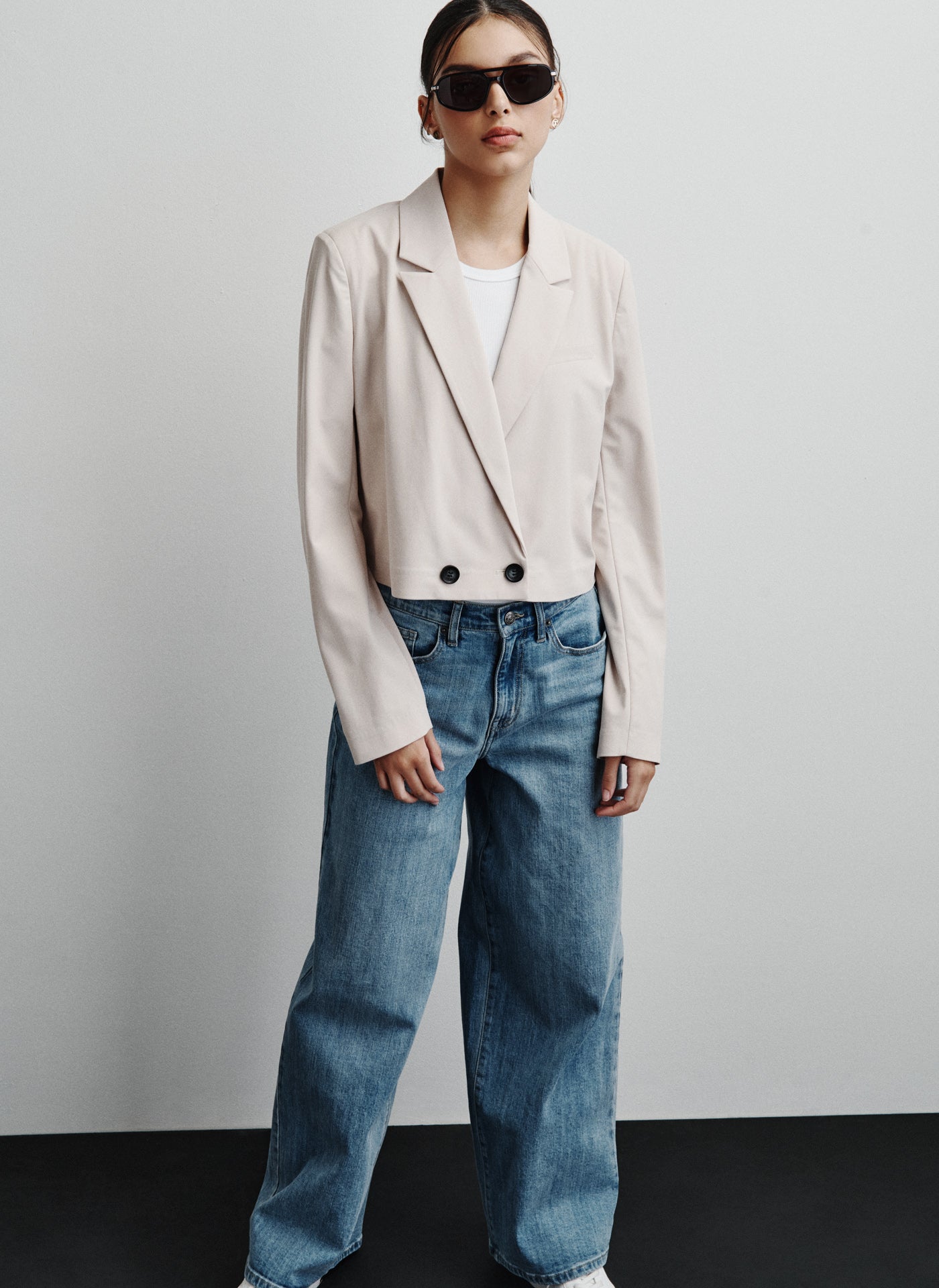 ACTIVE FABRIC CROPPED BLAZER DKNY