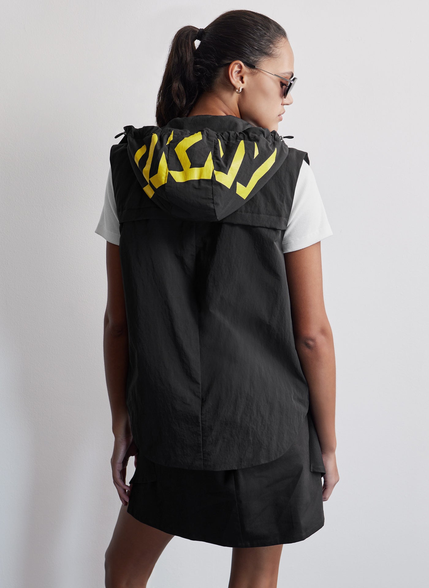 LIGHT PADDED NYLON HOODIE VEST