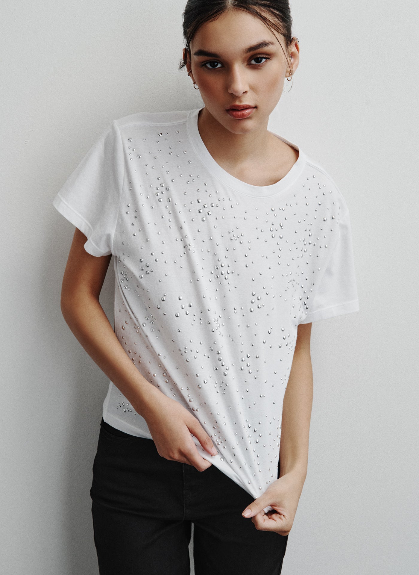 SCATTERED DOME STUDS BOXY TEE