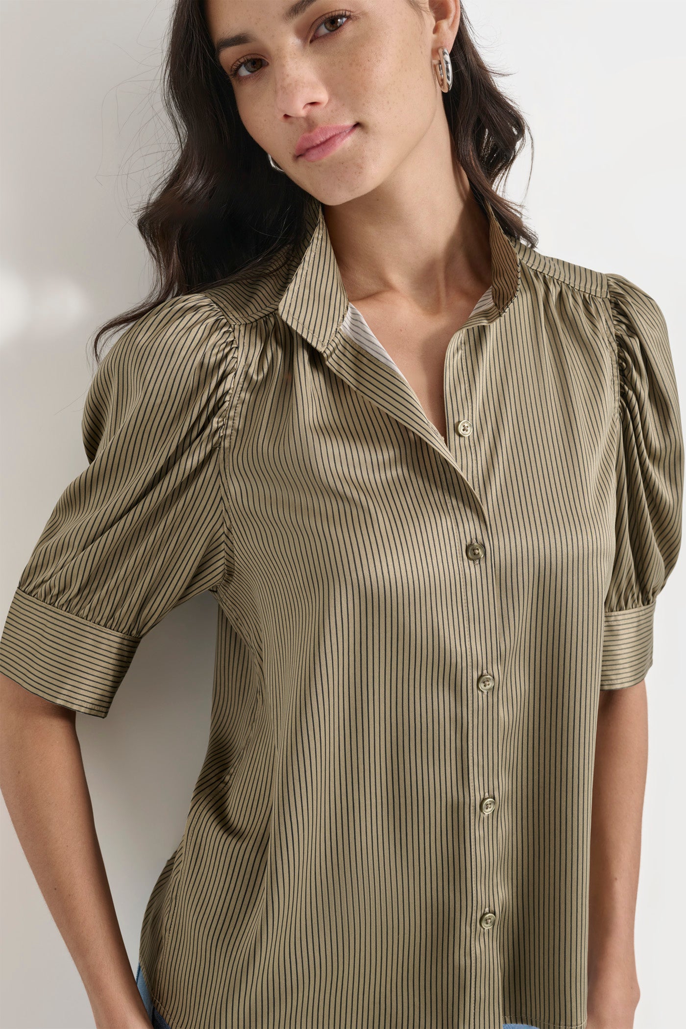 PUFF SLEEVE SHIRT