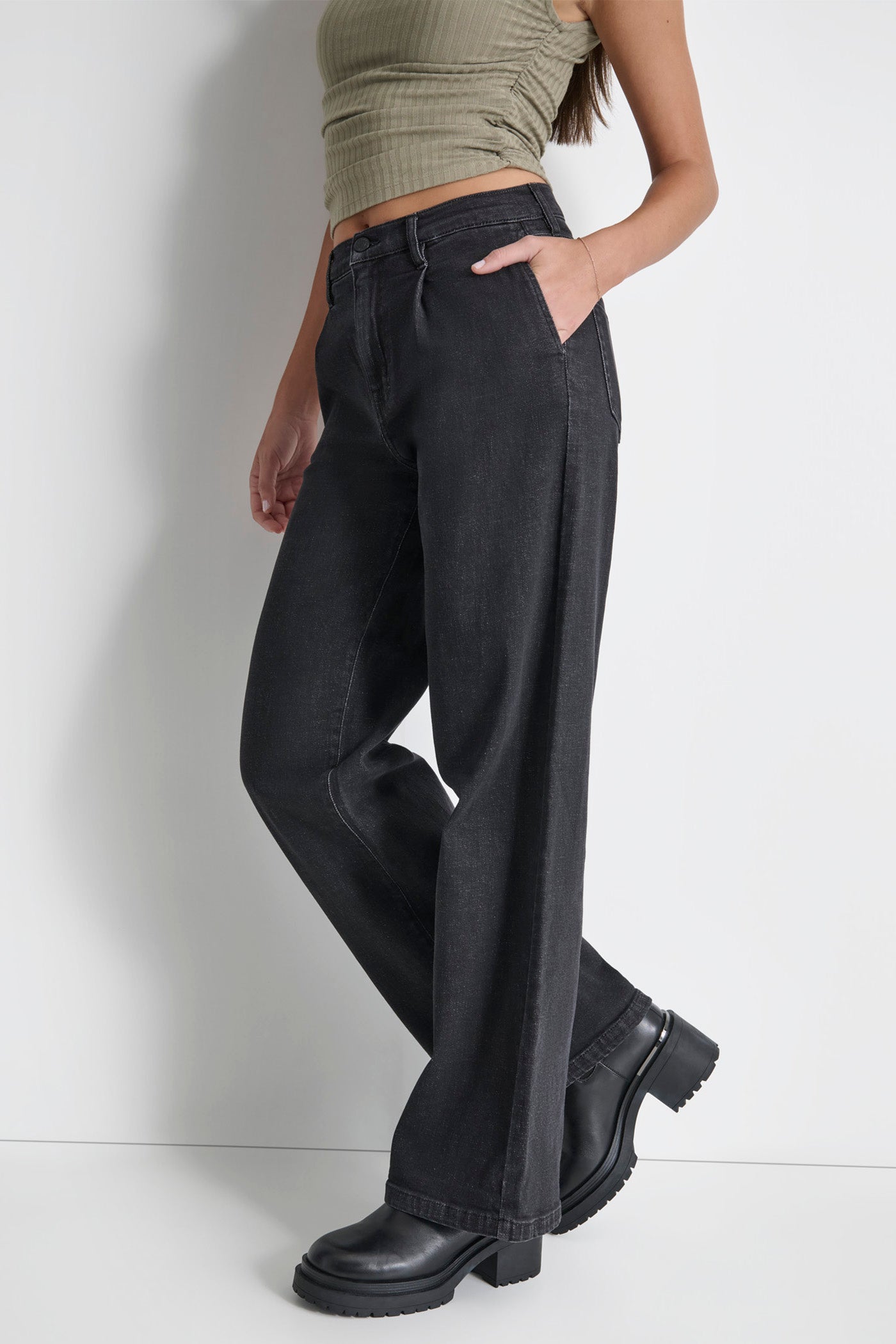 FRONT PLEAT WIDE LEG TROUSER