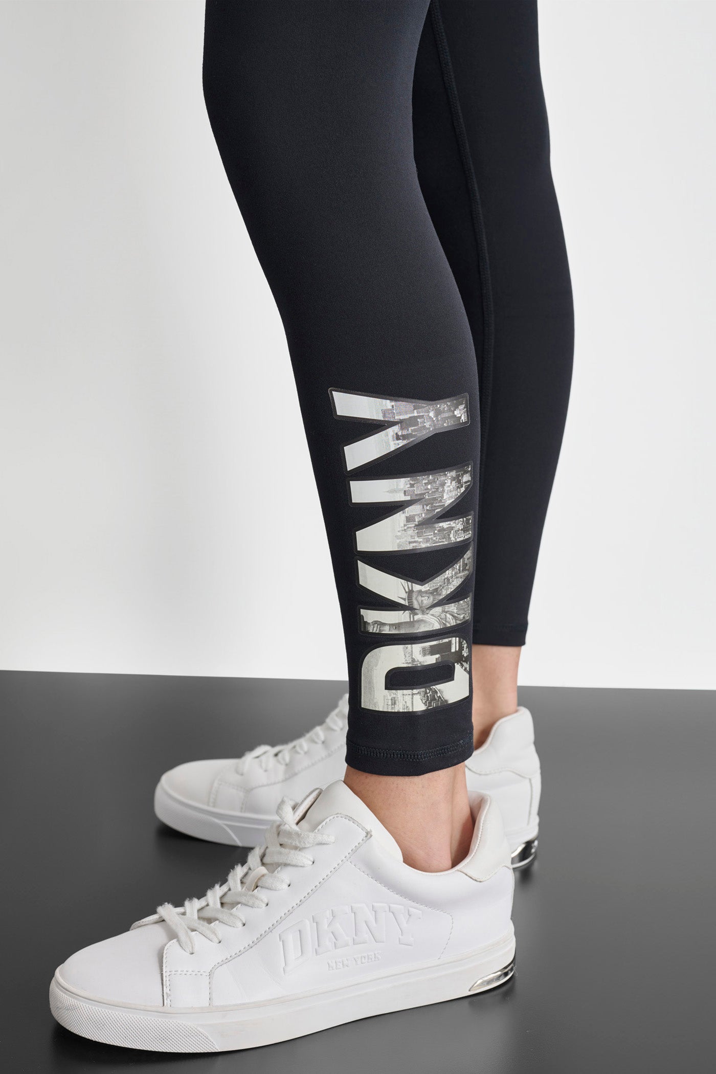 CITYSCAPE LOGO LEGGINGS