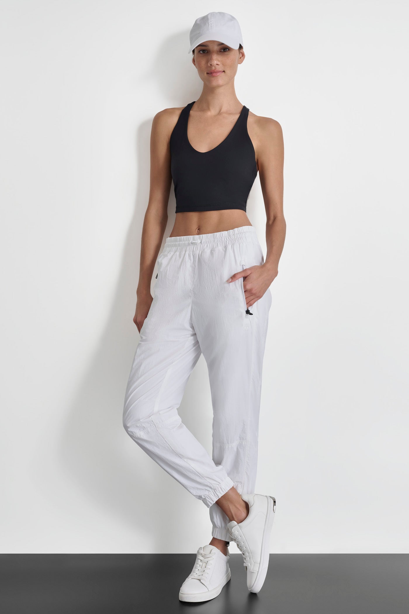 RECYCLED CRINKLE WOVEN JOGGER