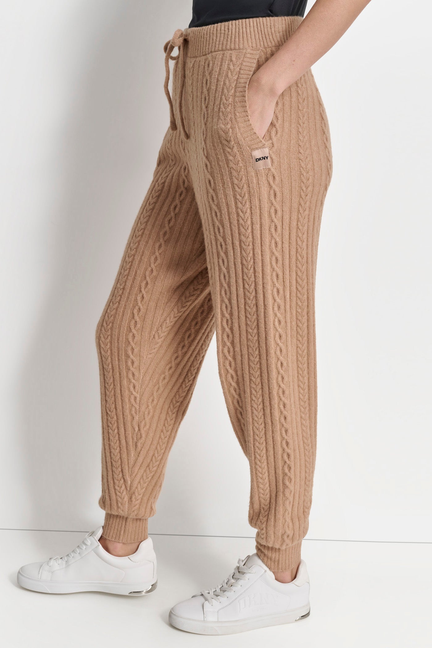 COZY CABLE SWEATER JOGGER