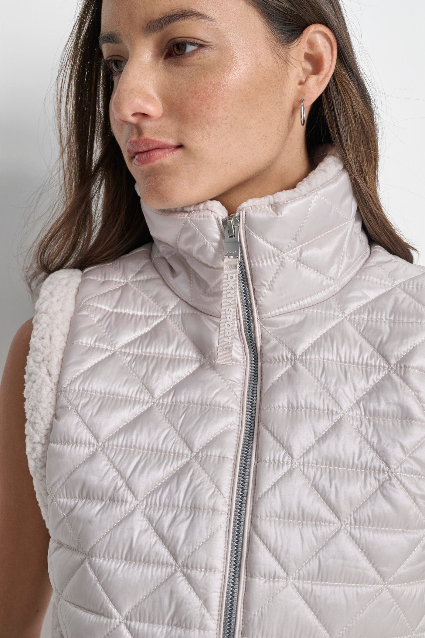 DIAMOND QUILTED PUFFER VEST DKNY