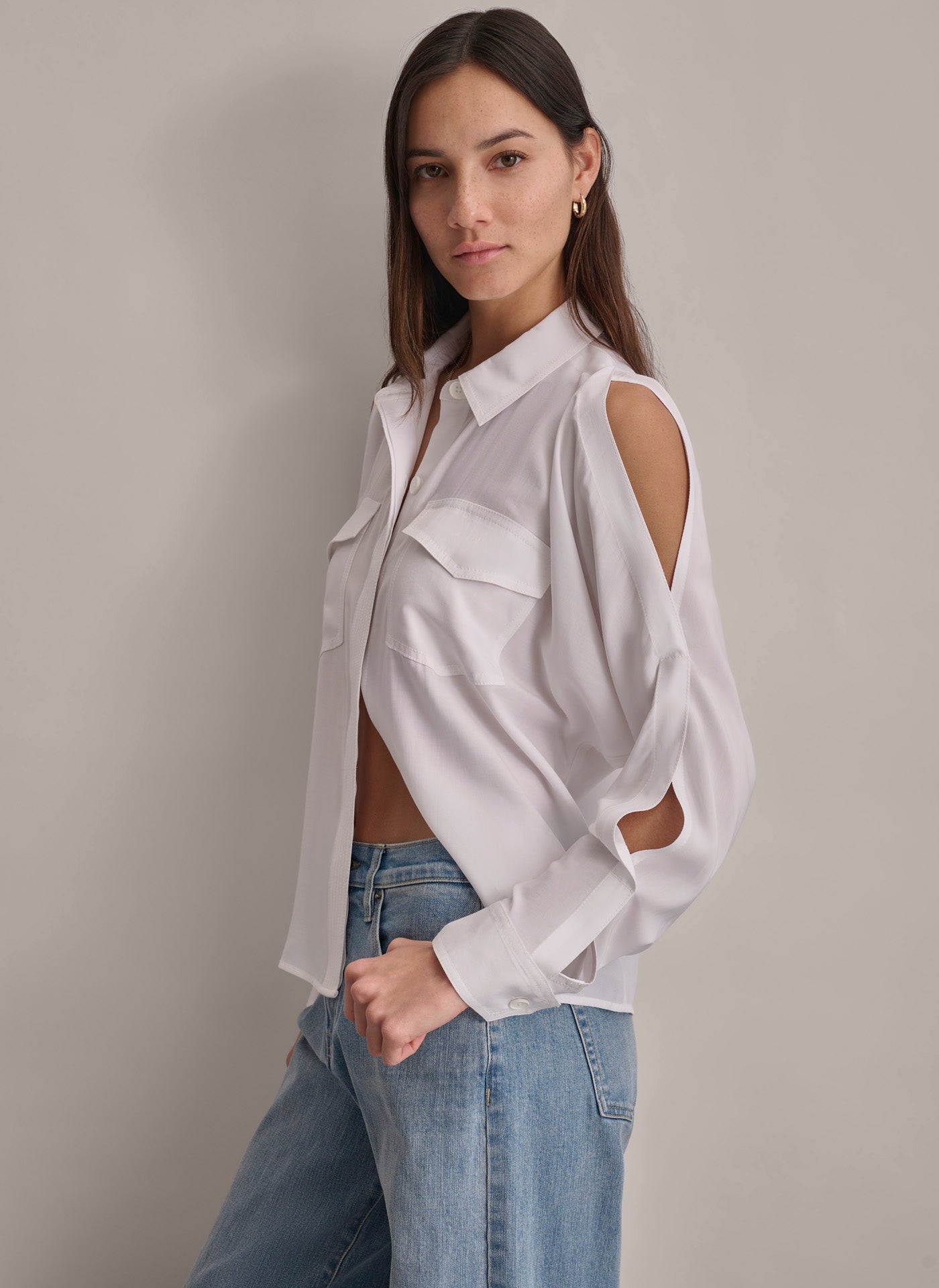 COLD SHOULDER BUTTON FRONT TOP