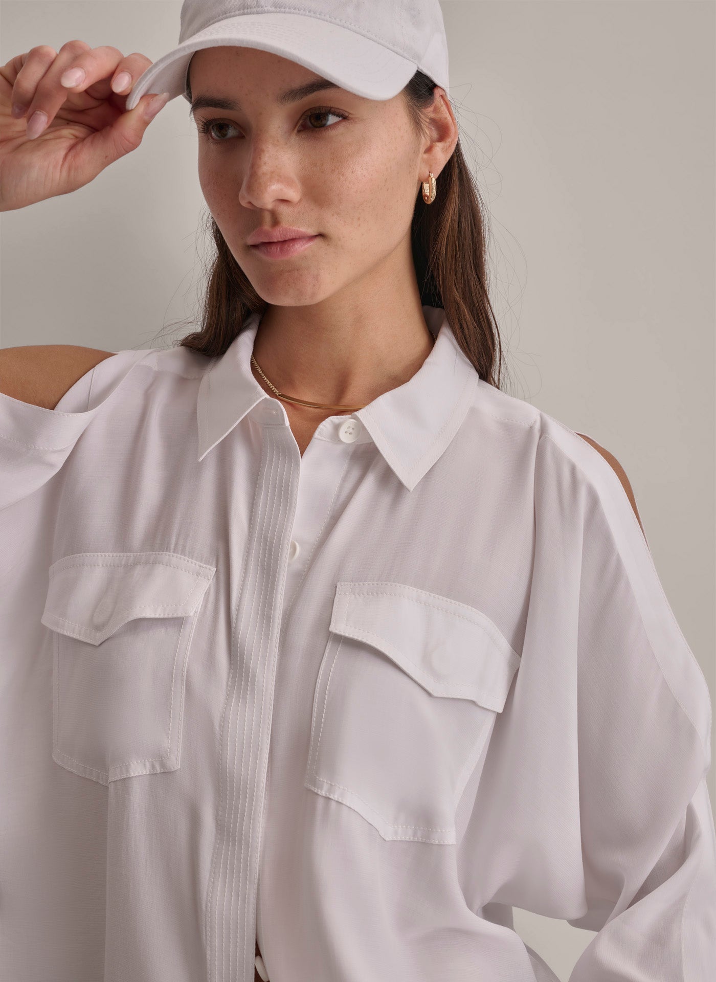 COLD SHOULDER BUTTON FRONT TOP