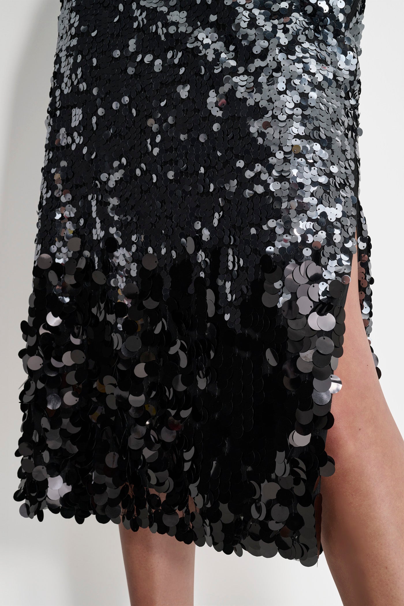 MULTI SCALE SEQUIN SKIRT